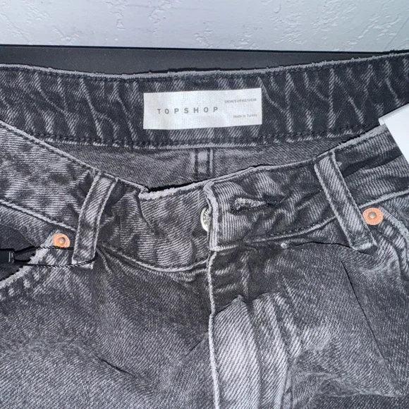 Topshop Black Denim Shorts - Picture 3 of 4